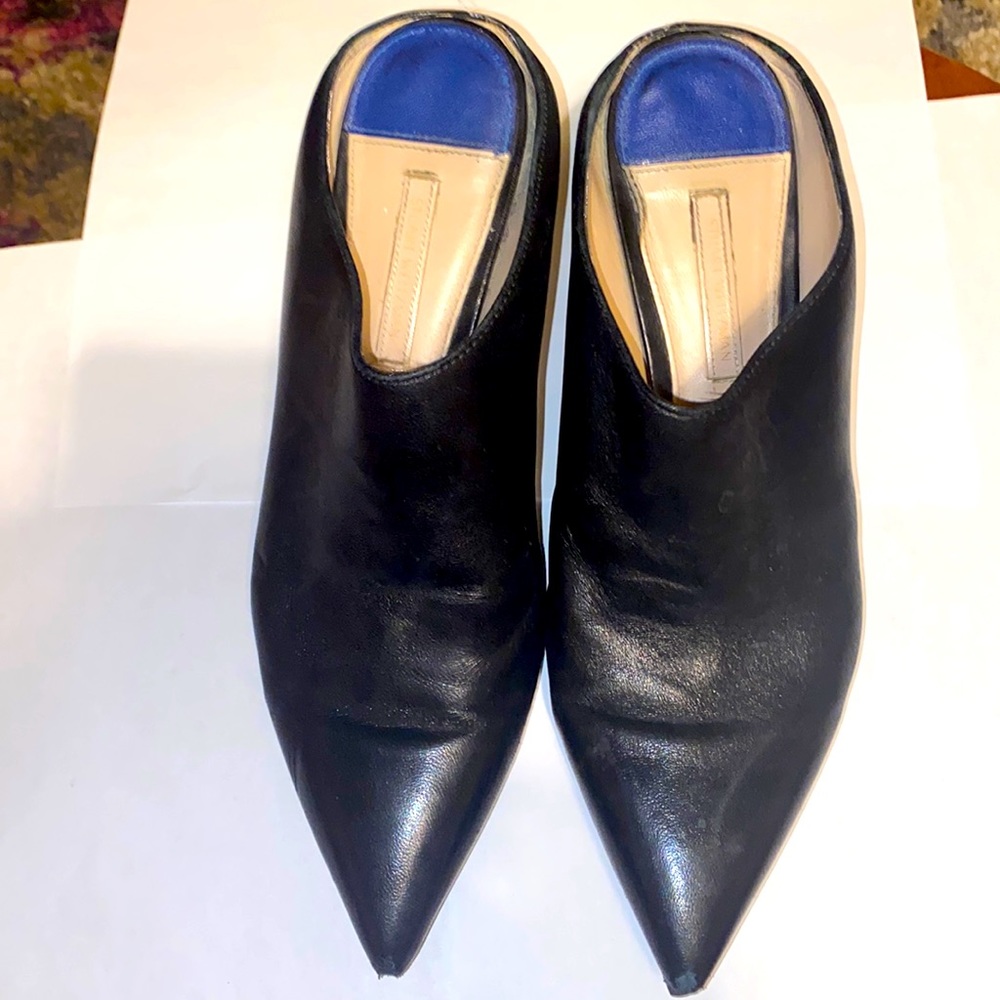 Stuart Weitzman kitten heel leather mules size 7